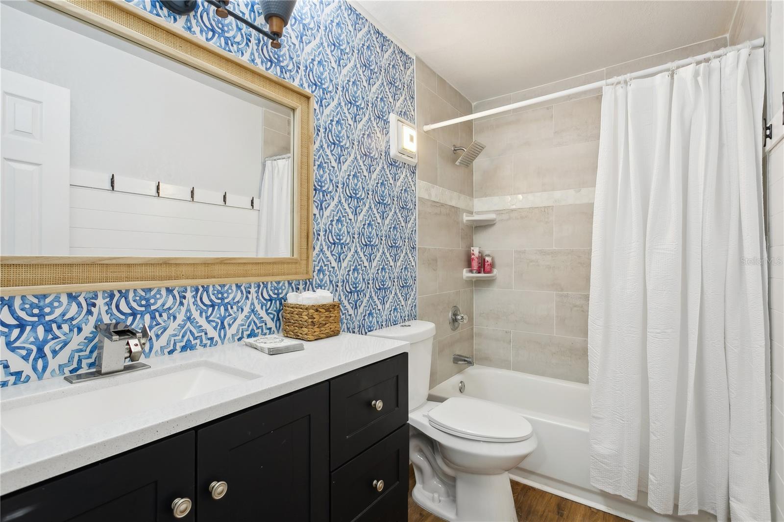 Image 21 of 30 For 265 Seahorse Drive Se B