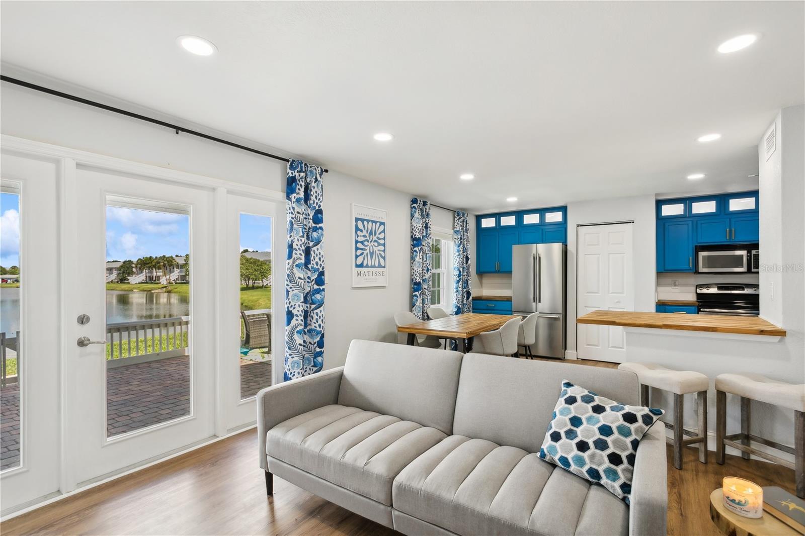 Image 3 of 30 For 265 Seahorse Drive Se B