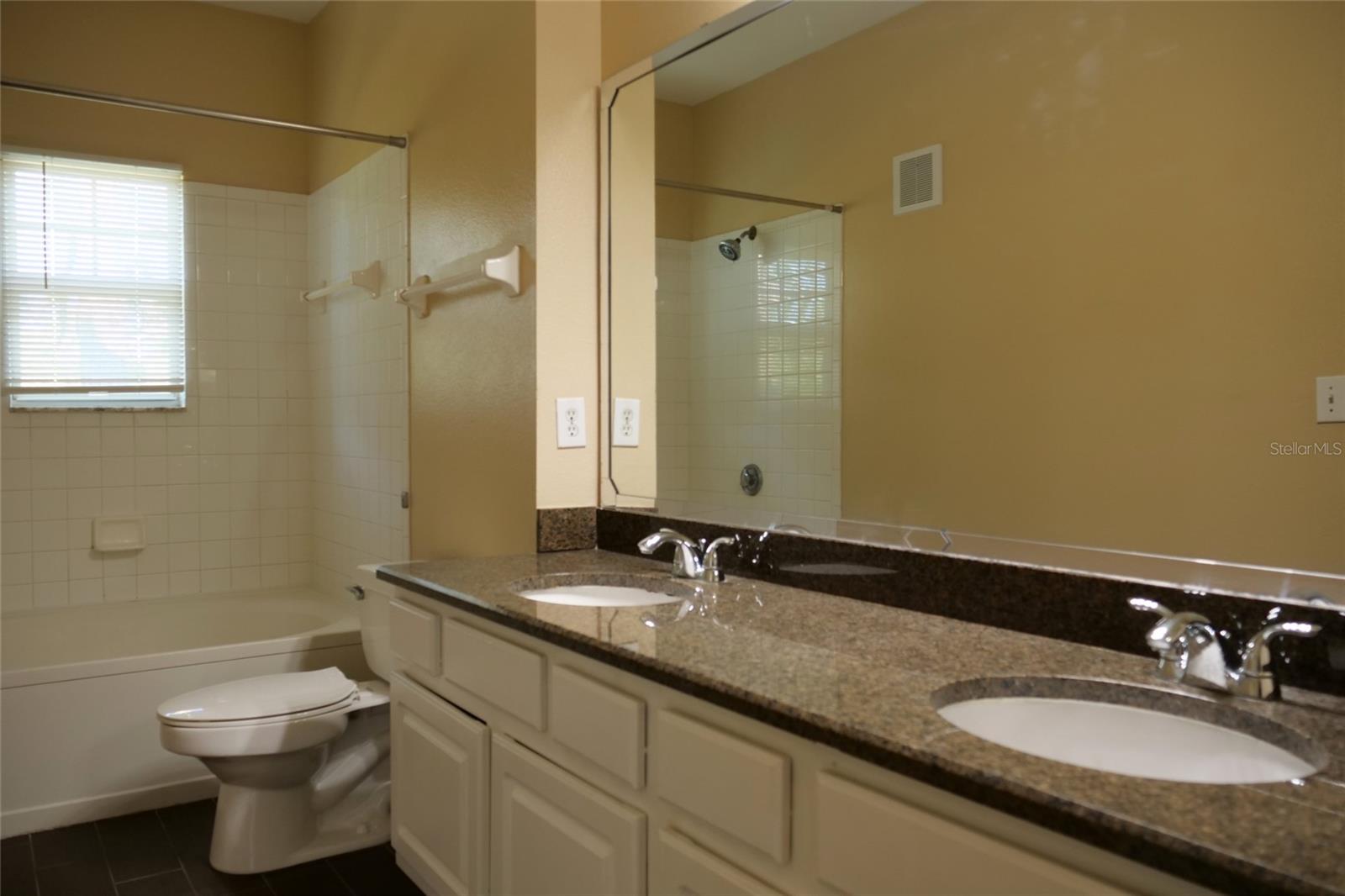 Image 11 of 19 For 413 Summit Ridge Place 215