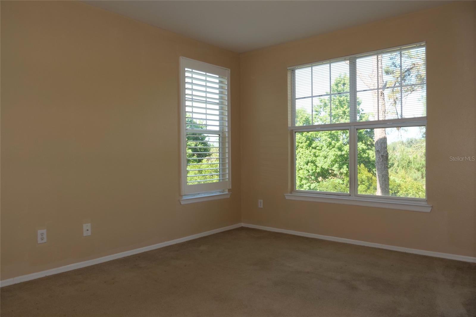 Image 8 of 19 For 413 Summit Ridge Place 215