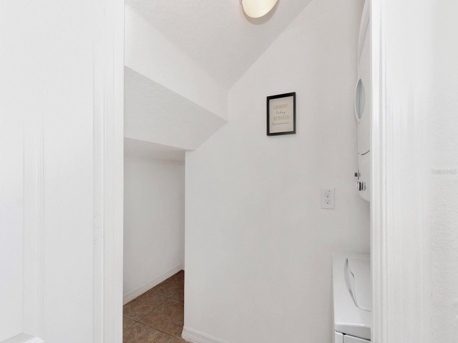 Image 22 of 45 For 2311 Chatham Place Drive