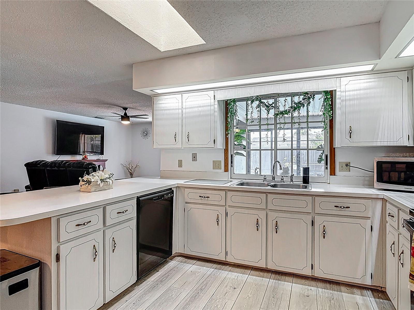 Image 10 of 54 For 1129 Madura Drive