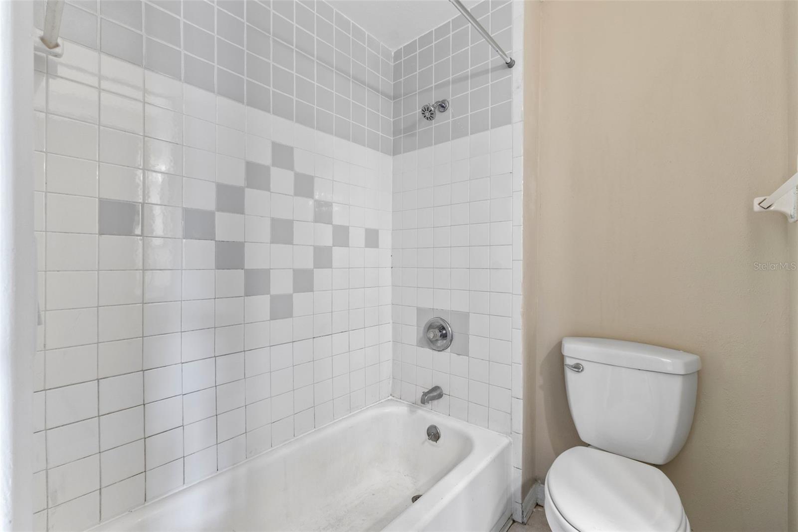Image 19 of 24 For 7449 Daniel Webster Drive 3