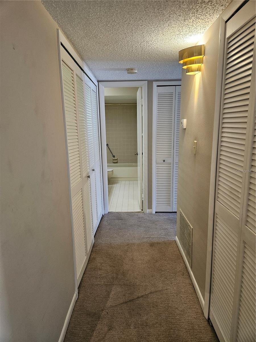 Image 18 of 24 For 7 Escondido Circle 71