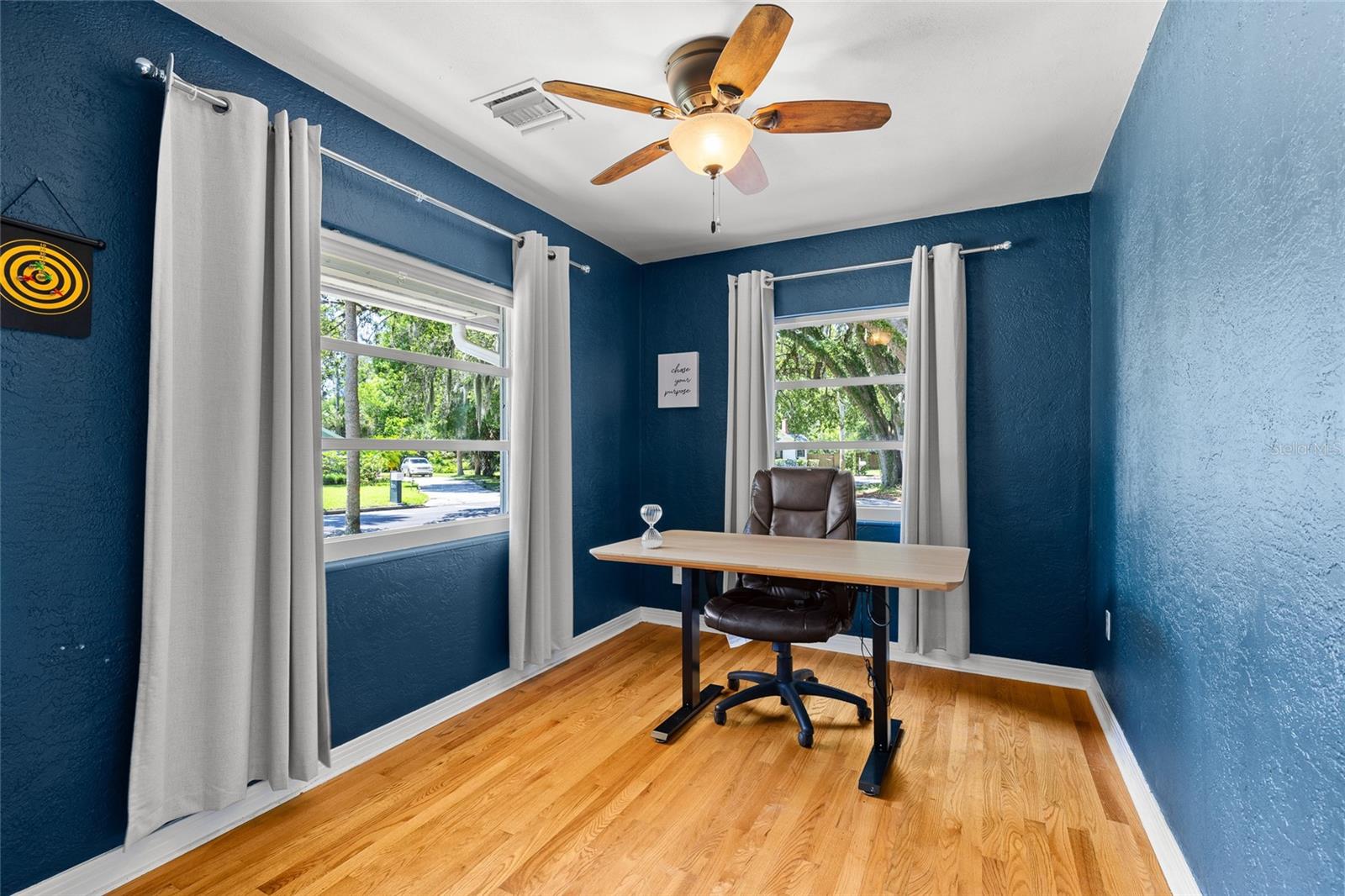 Image 10 of 28 For 2072 Grandview Avenue S