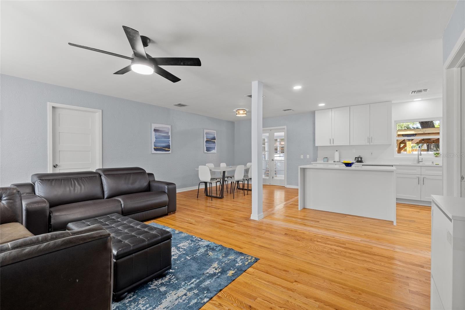 Image 2 of 28 For 2072 Grandview Avenue S