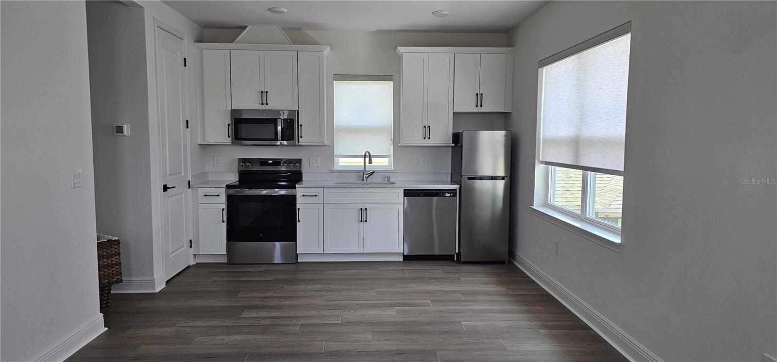 Image 4 of 19 For 10025 Dulbecco Street