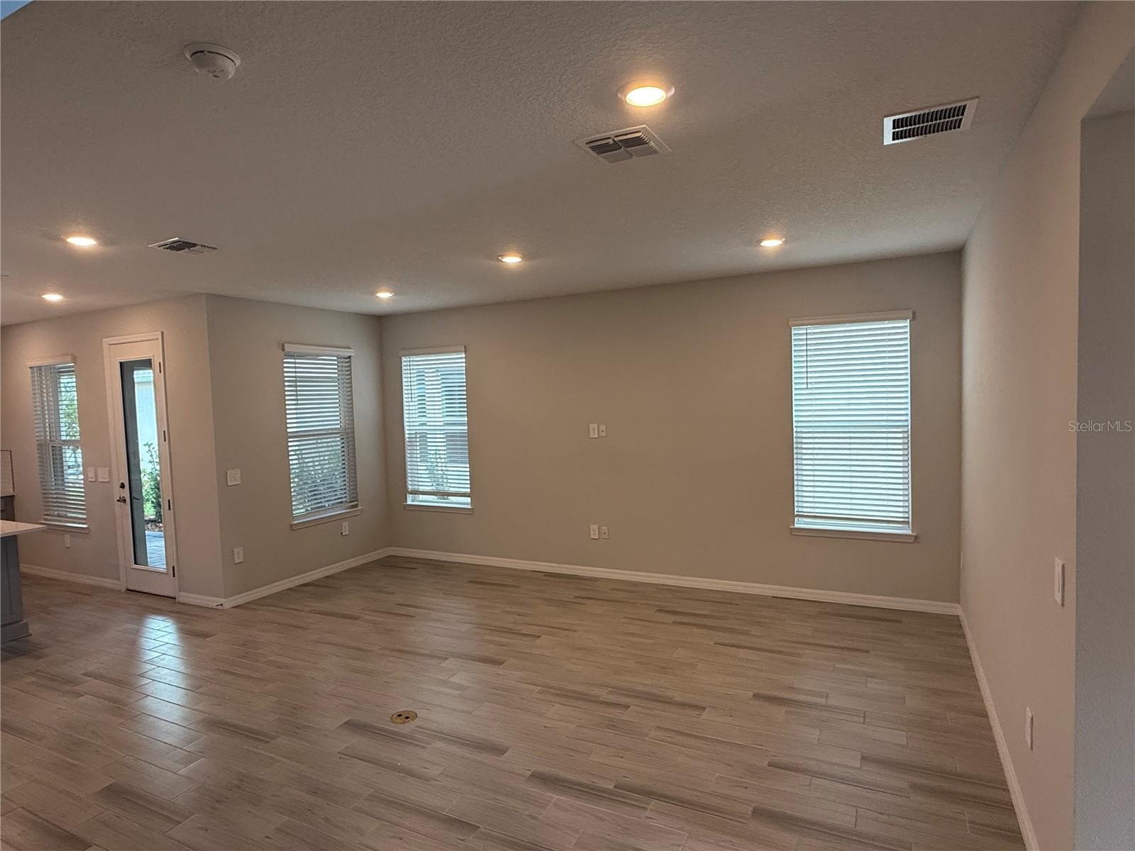Image 15 of 26 For 1219 Teal Creek Drive