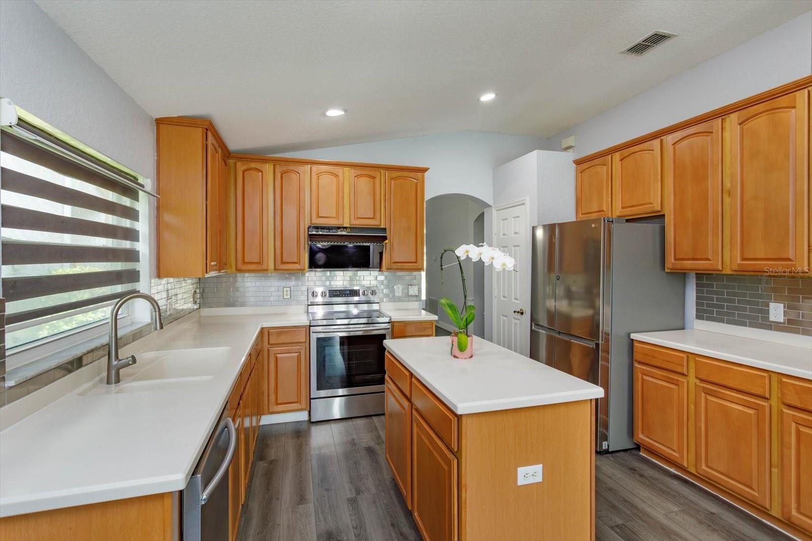 Image 7 of 29 For 6160 Froggatt Street