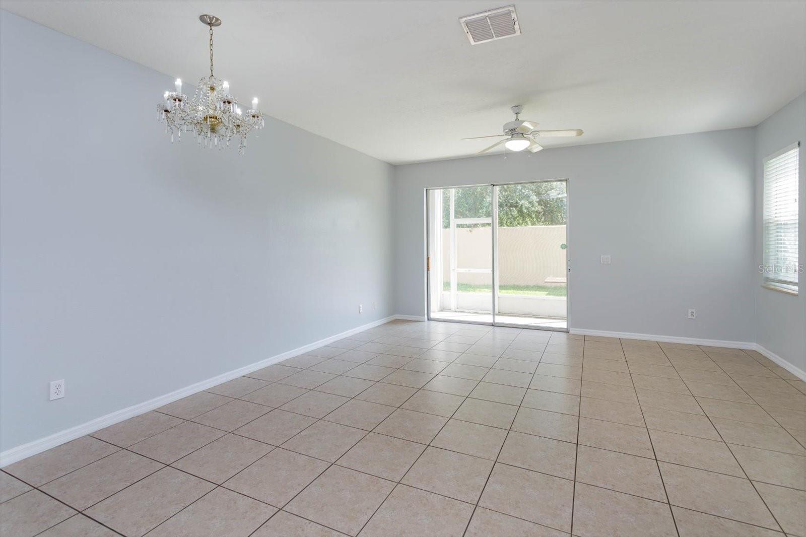 Image 5 of 20 For 5843 Strada Capri Way