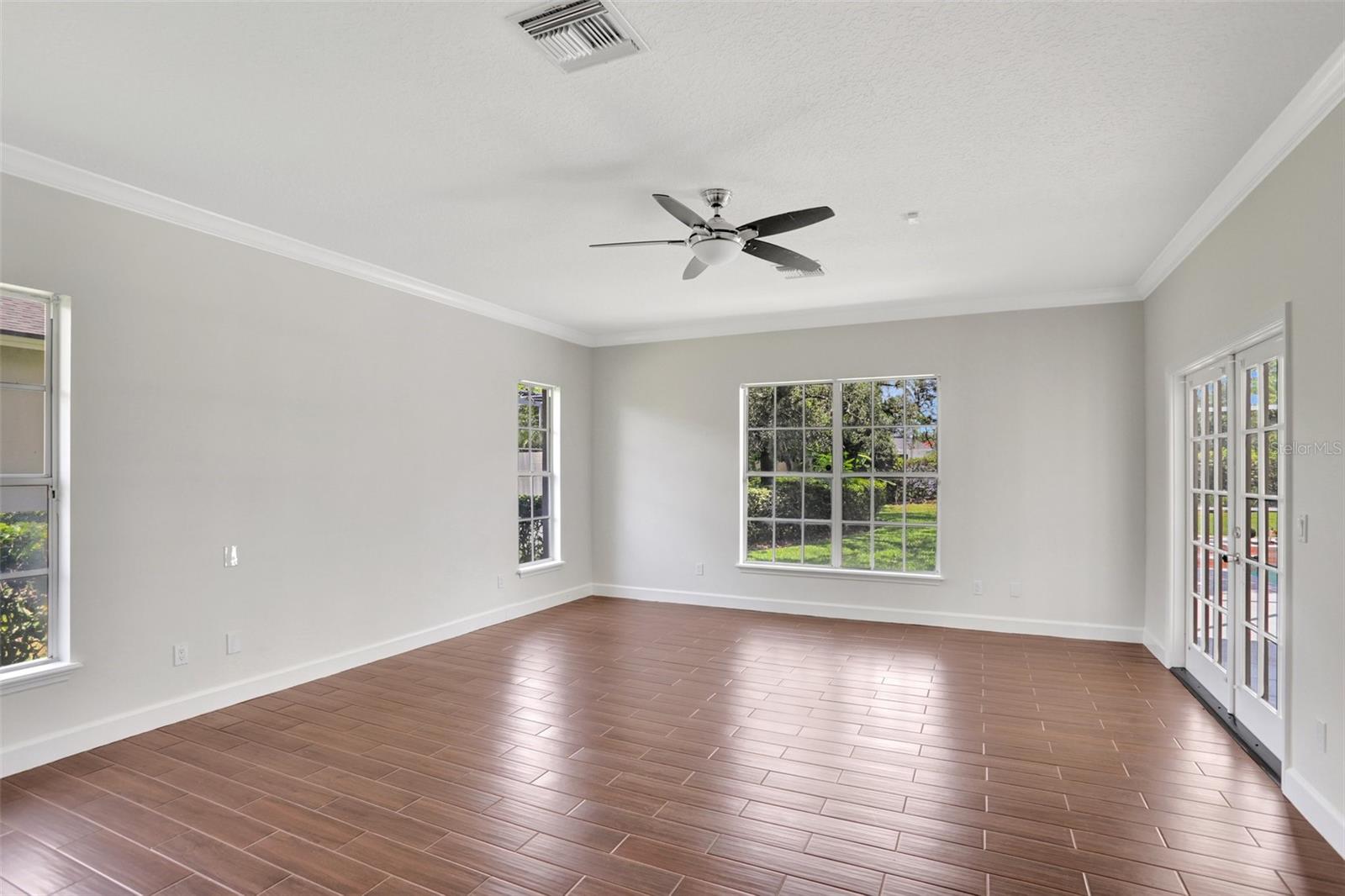 Image 12 of 43 For 8623 Summerville Place