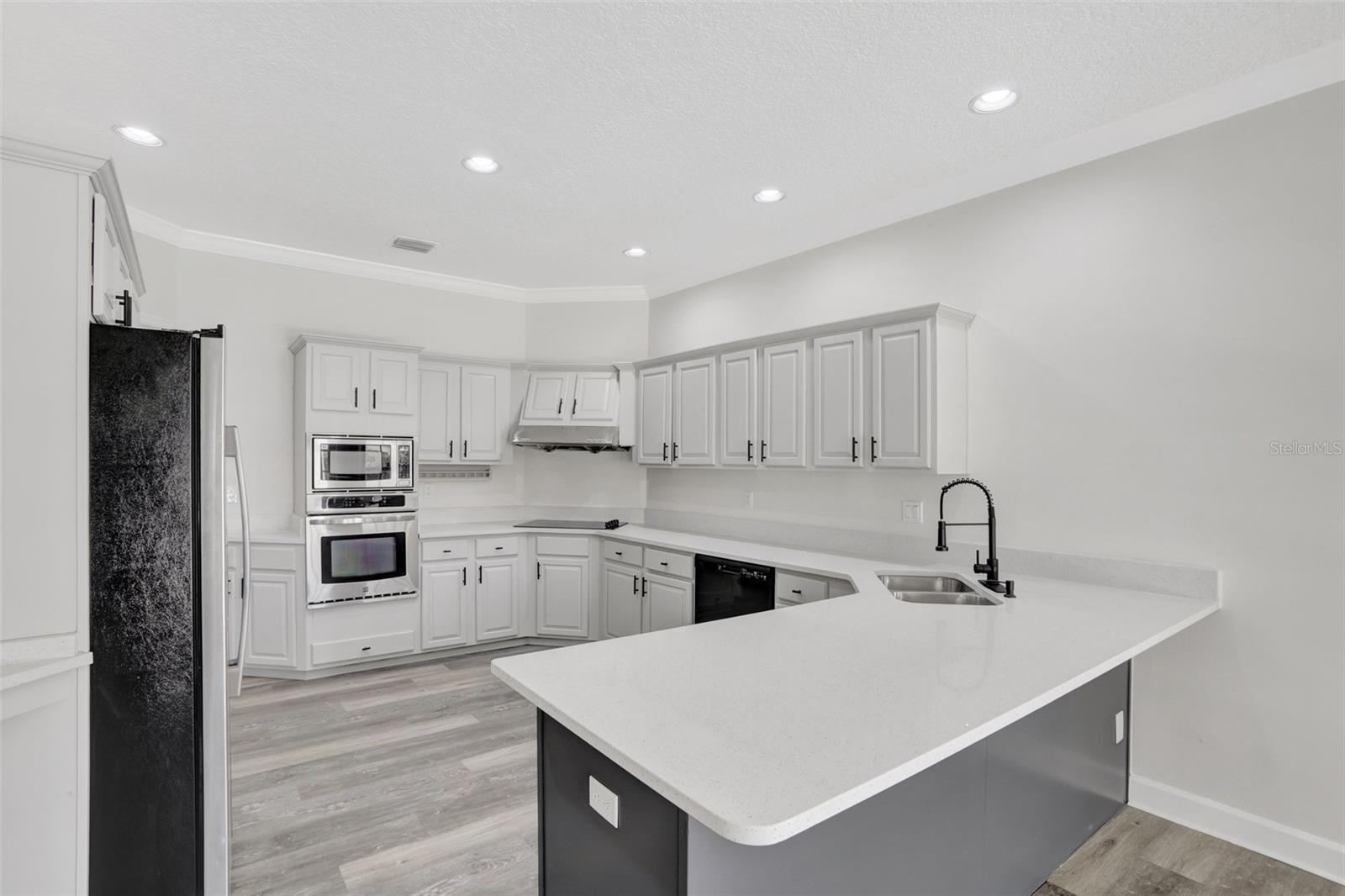 Image 24 of 43 For 8623 Summerville Place
