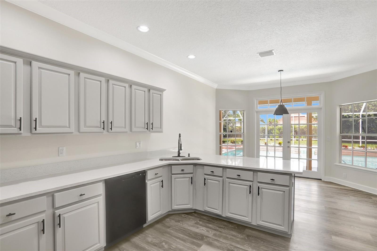 Image 25 of 43 For 8623 Summerville Place