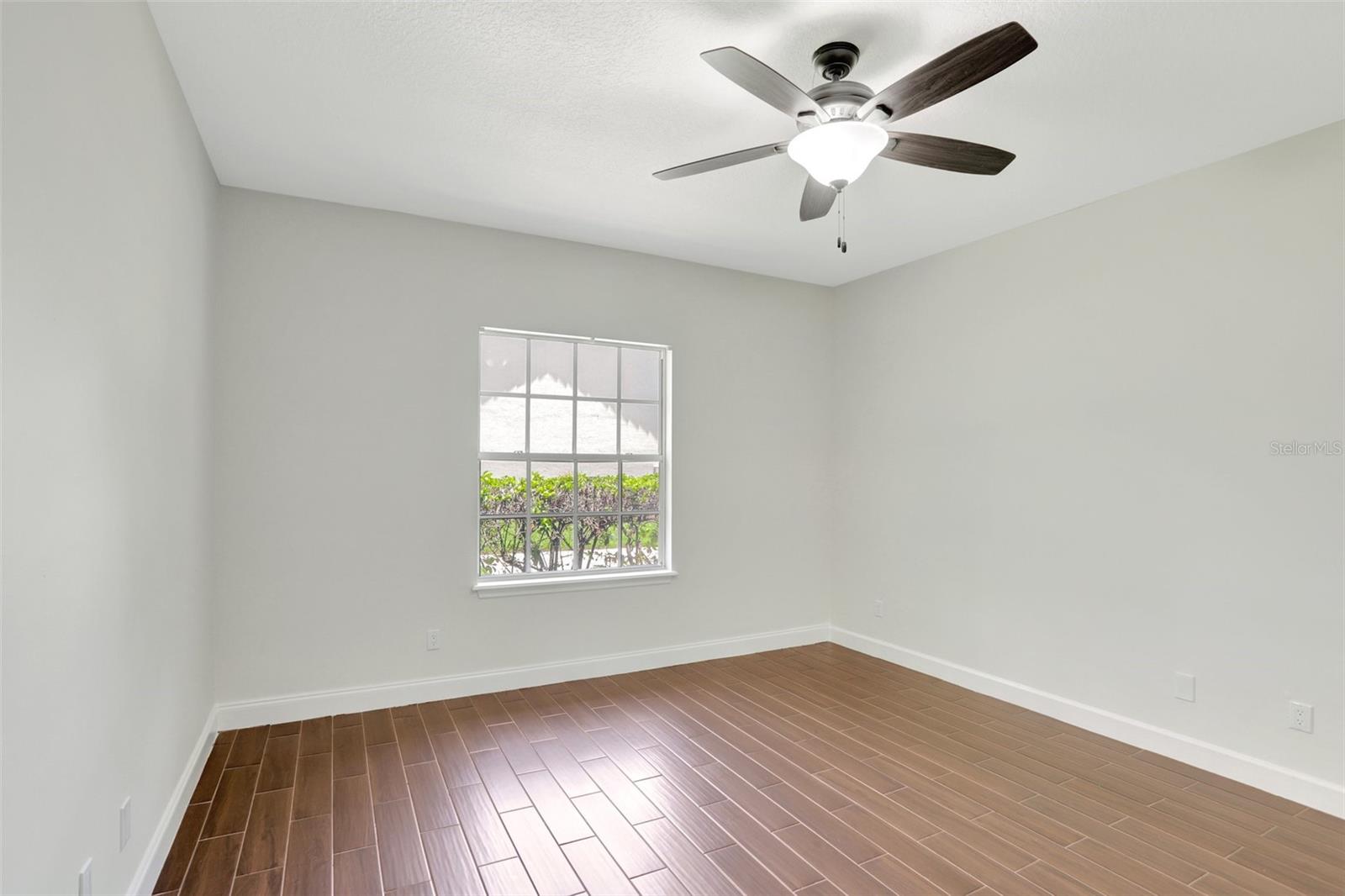 Image 28 of 43 For 8623 Summerville Place