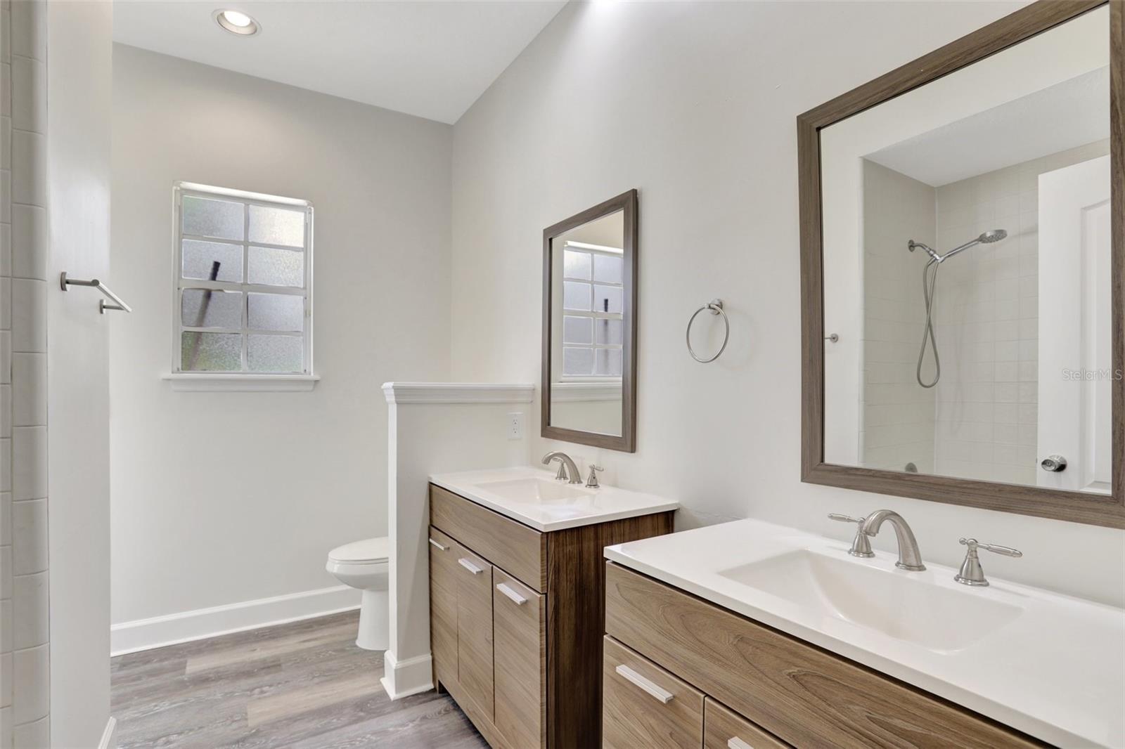 Image 30 of 43 For 8623 Summerville Place