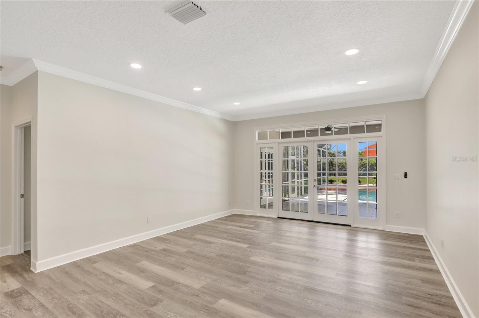 Image 8 of 43 For 8623 Summerville Place