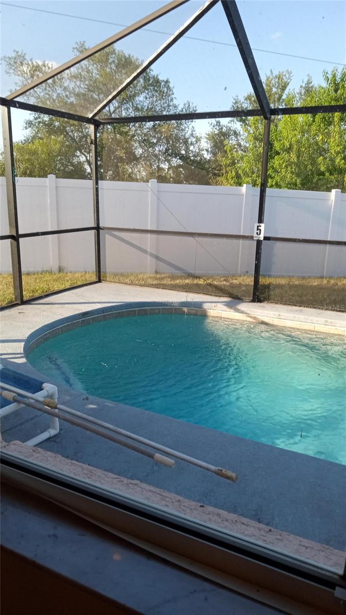 Image 5 of 13 For 602 Hillcrest Drive