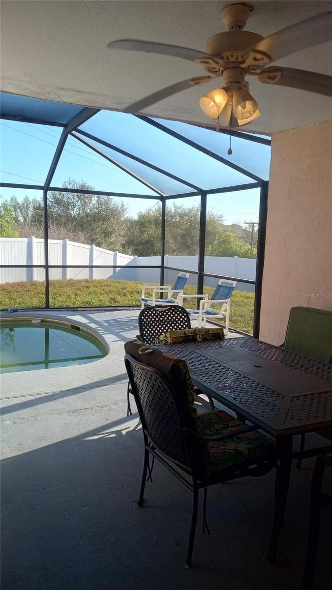 Image 6 of 13 For 602 Hillcrest Drive