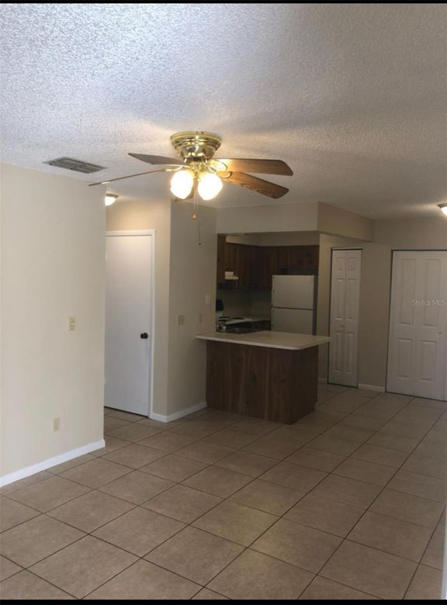 Image 3 of 6 For 2305 Cannon Terrace Nw C