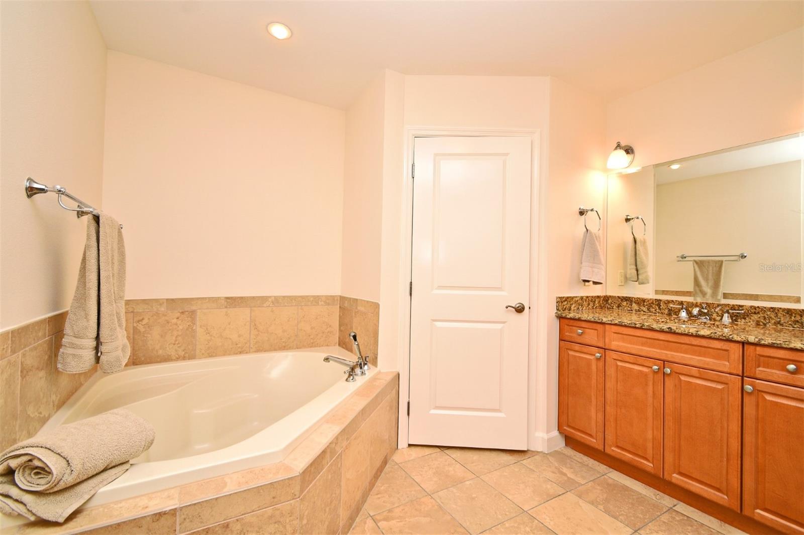 Image 14 of 43 For 630 Vassar Street 2508