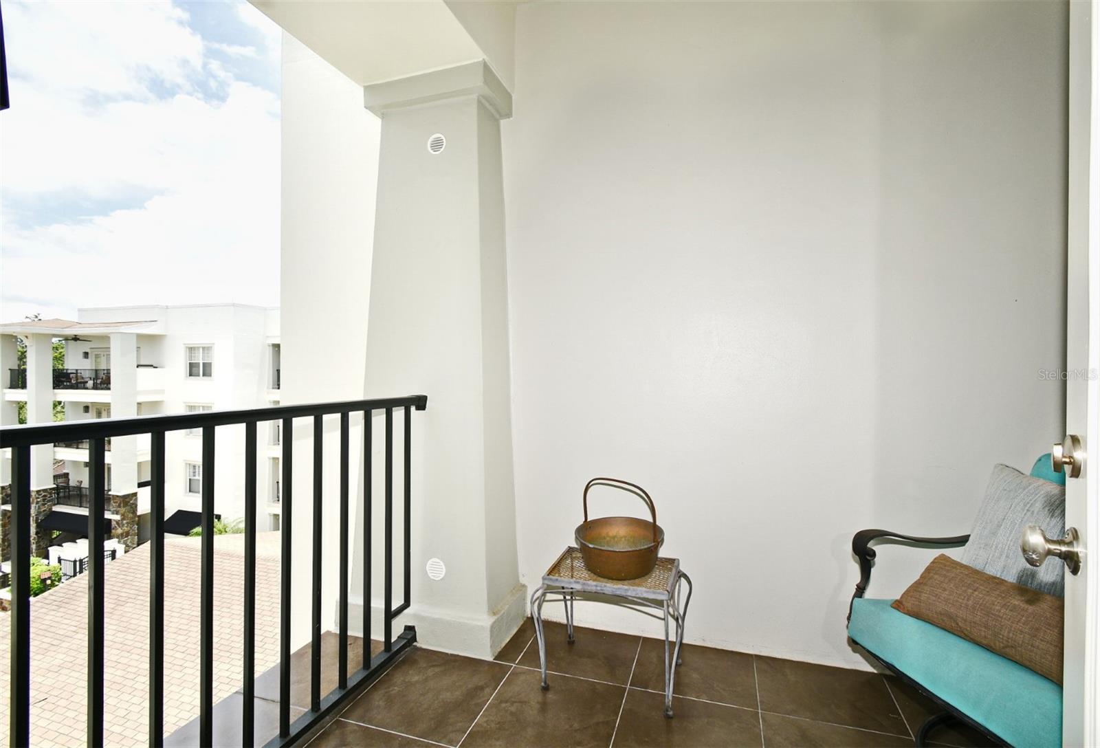 Image 31 of 43 For 630 Vassar Street 2508