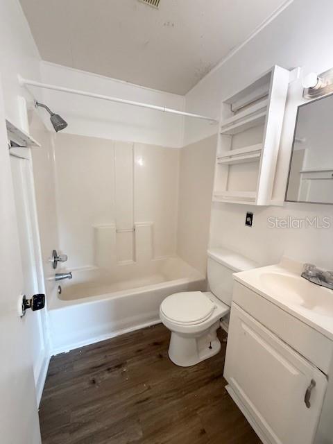 Image 11 of 24 For 2215 Vine Street