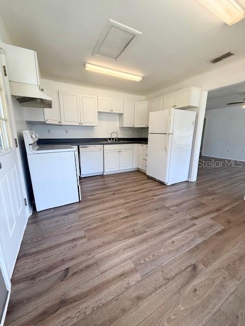 Image 6 of 24 For 2215 Vine Street