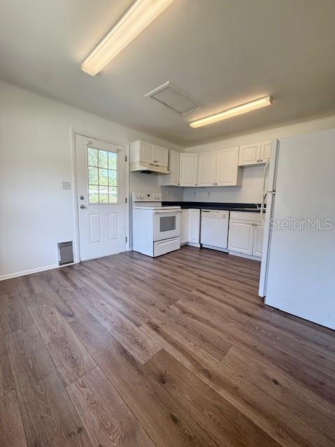 Image 7 of 24 For 2215 Vine Street