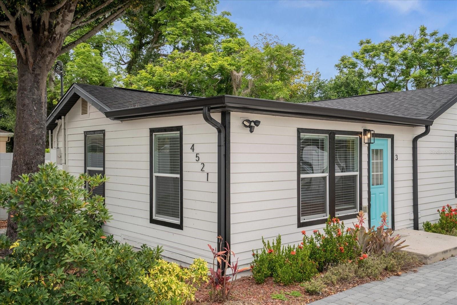 Image 4 of 18 For 4521 Edgewater Drive 3