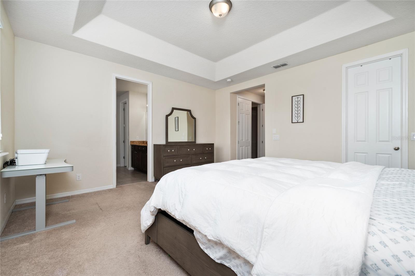 Image 14 of 50 For 4952 Longmeadow Park Street