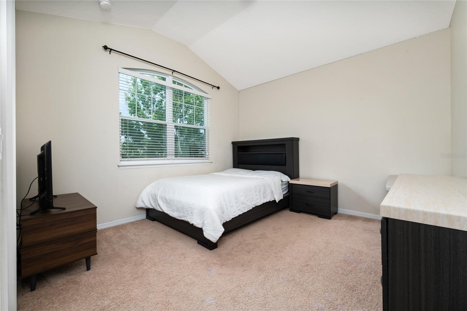 Image 18 of 50 For 4952 Longmeadow Park Street