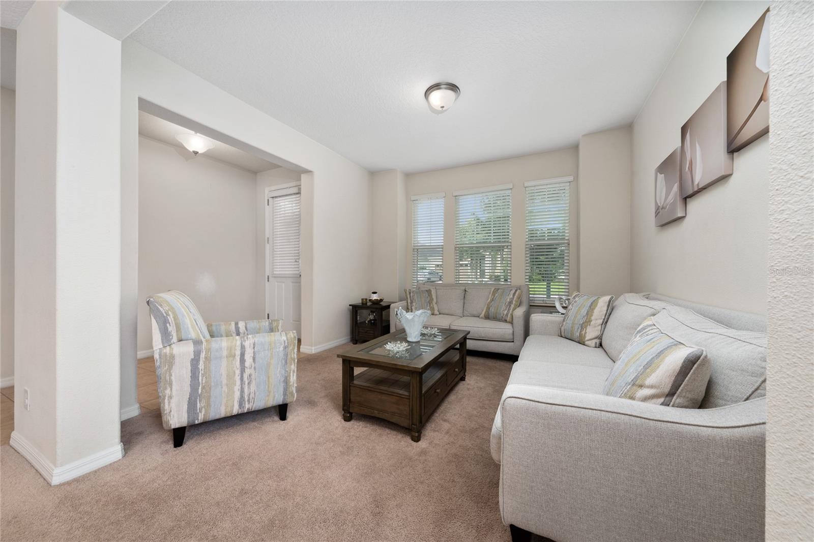 Image 3 of 50 For 4952 Longmeadow Park Street