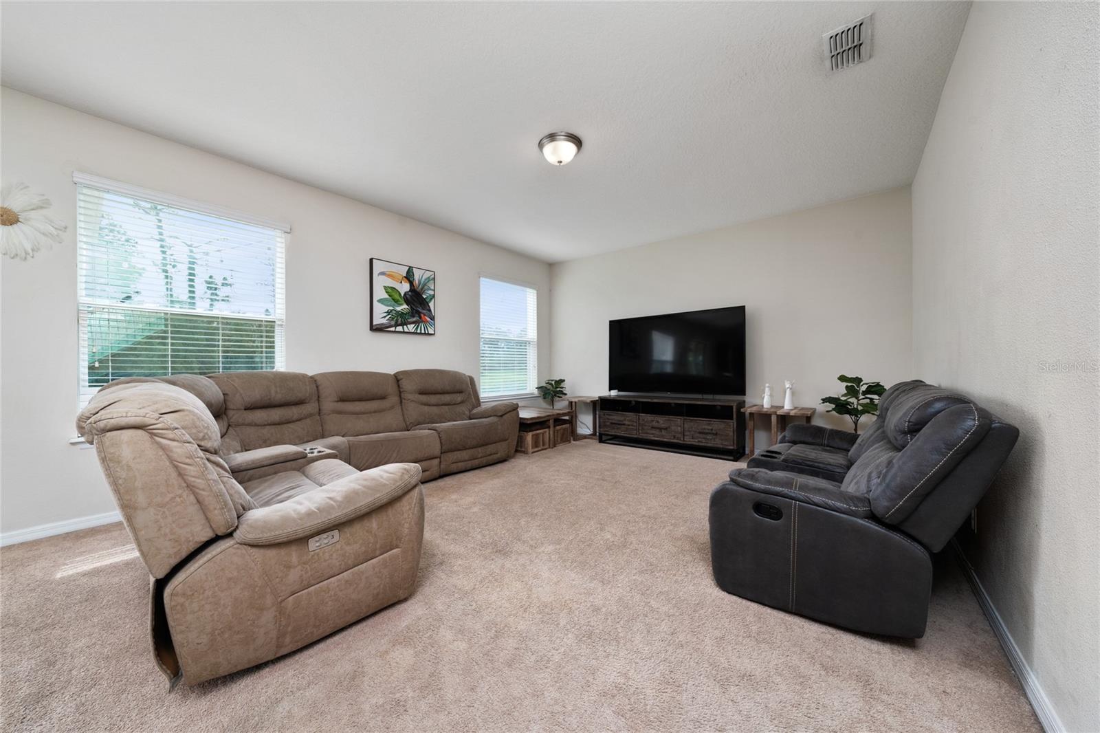 Image 9 of 50 For 4952 Longmeadow Park Street