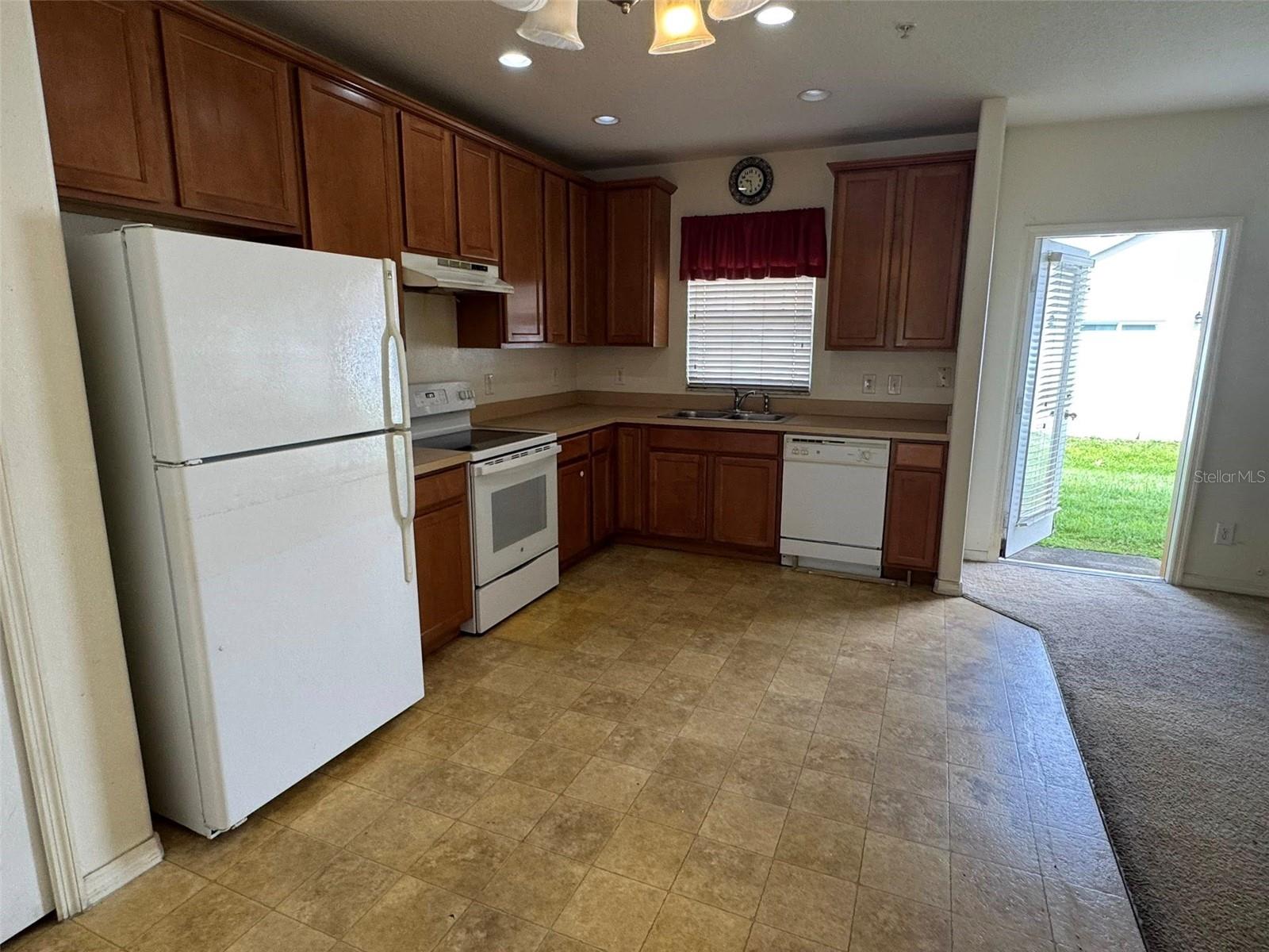 Image 2 of 15 For 2018 Cypress Bay Boulevard