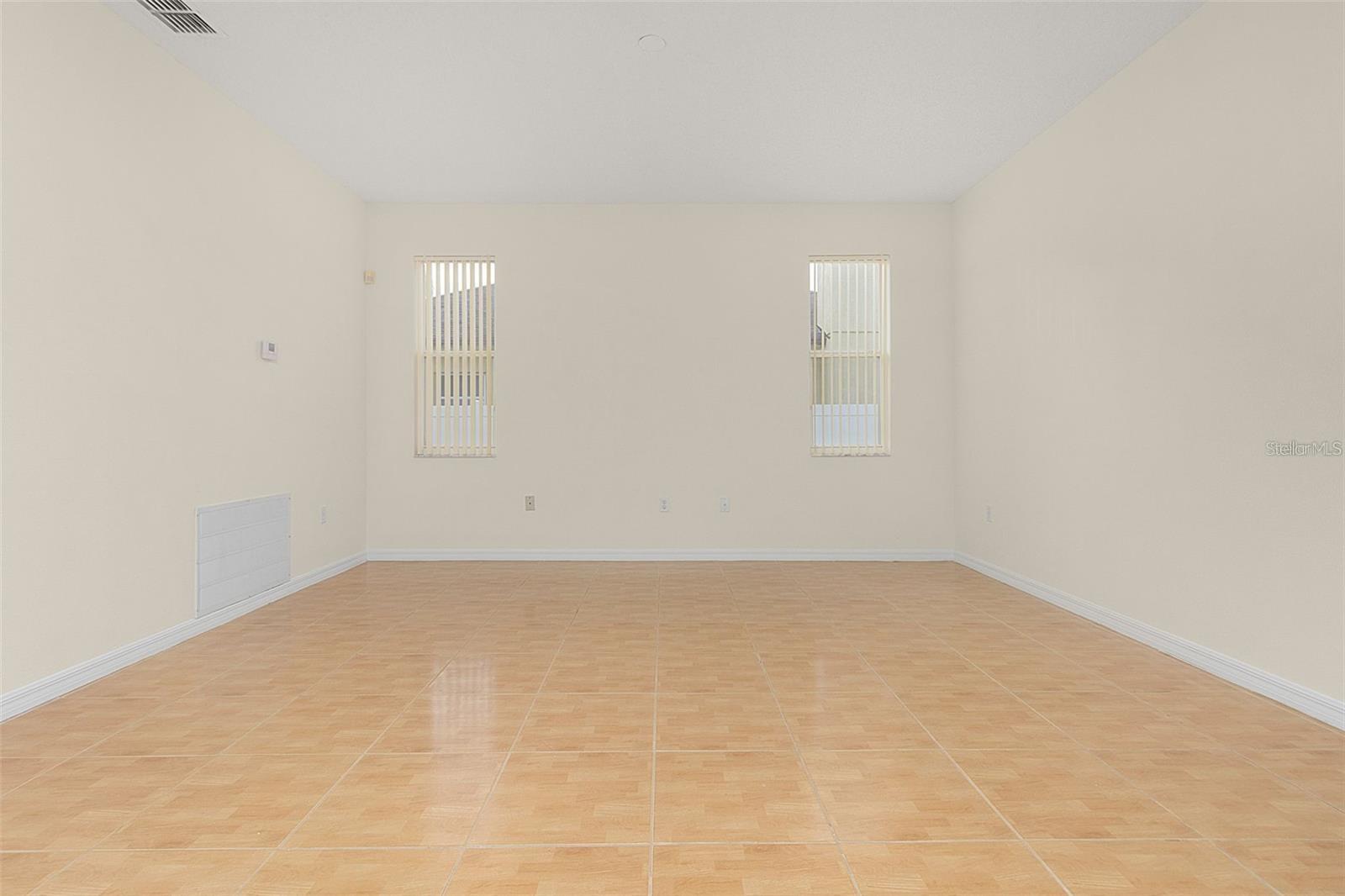 Image 16 of 49 For 411 Tamarind Parke Lane