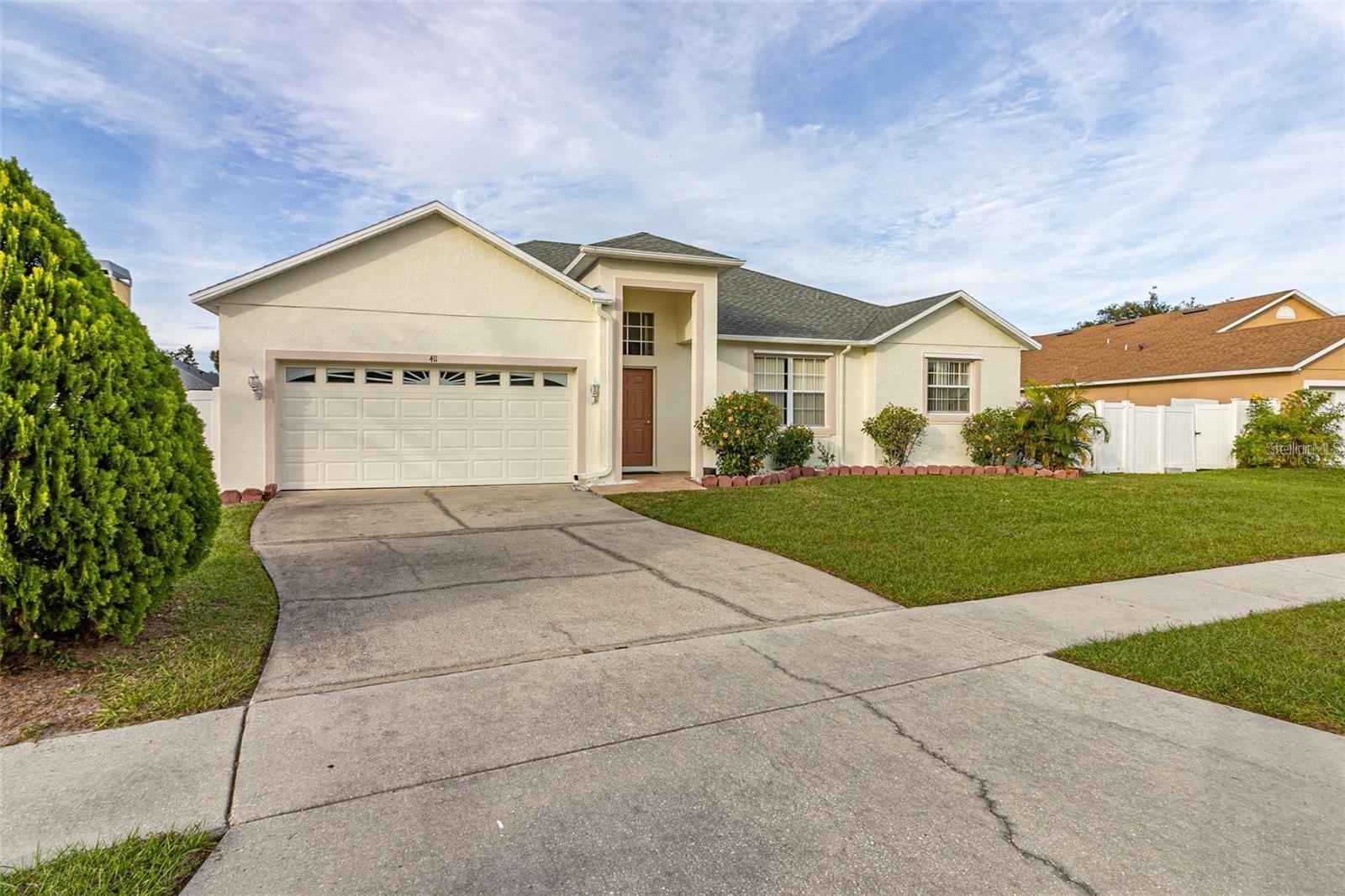 Image 3 of 49 For 411 Tamarind Parke Lane
