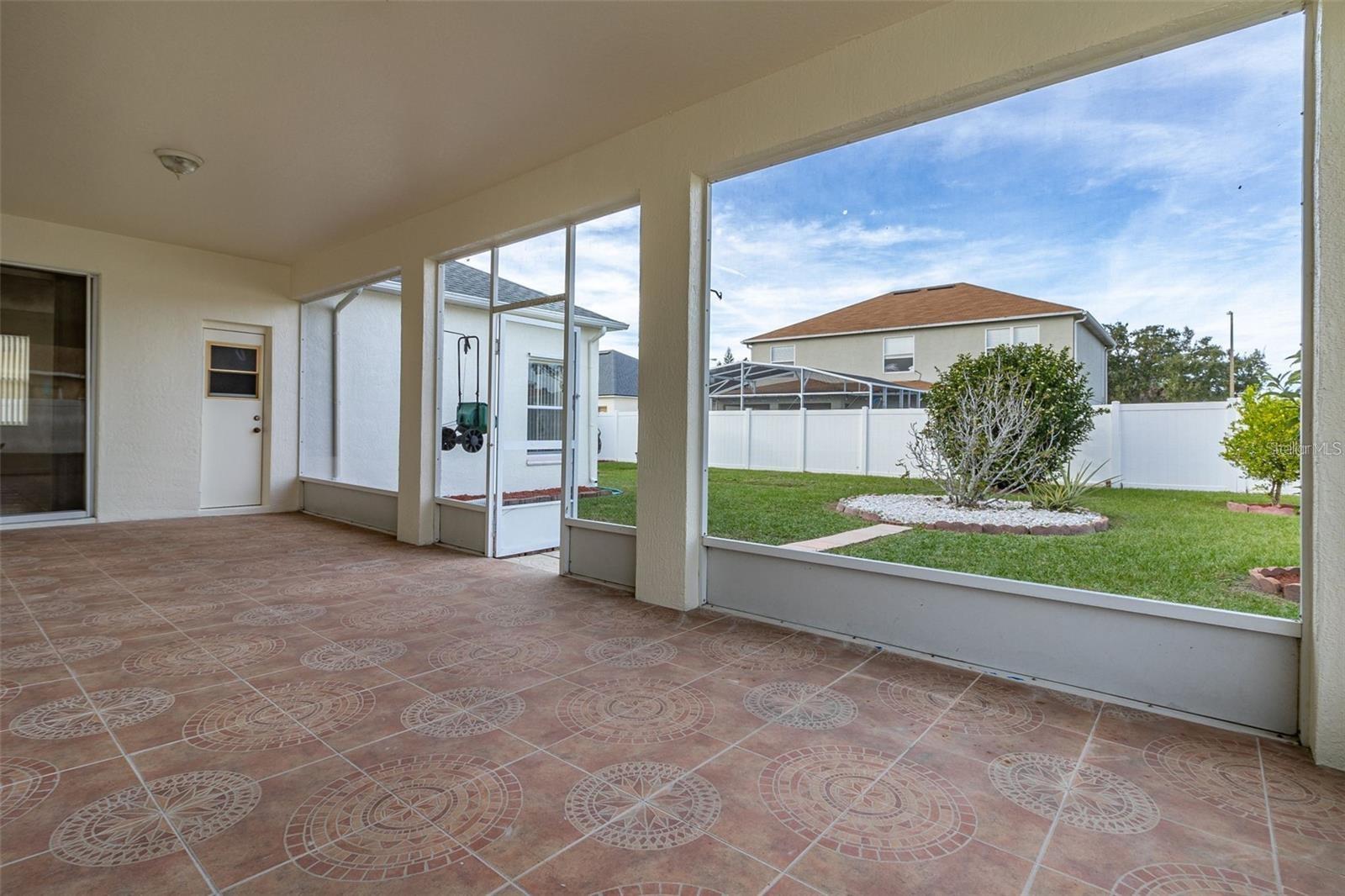 Image 34 of 49 For 411 Tamarind Parke Lane