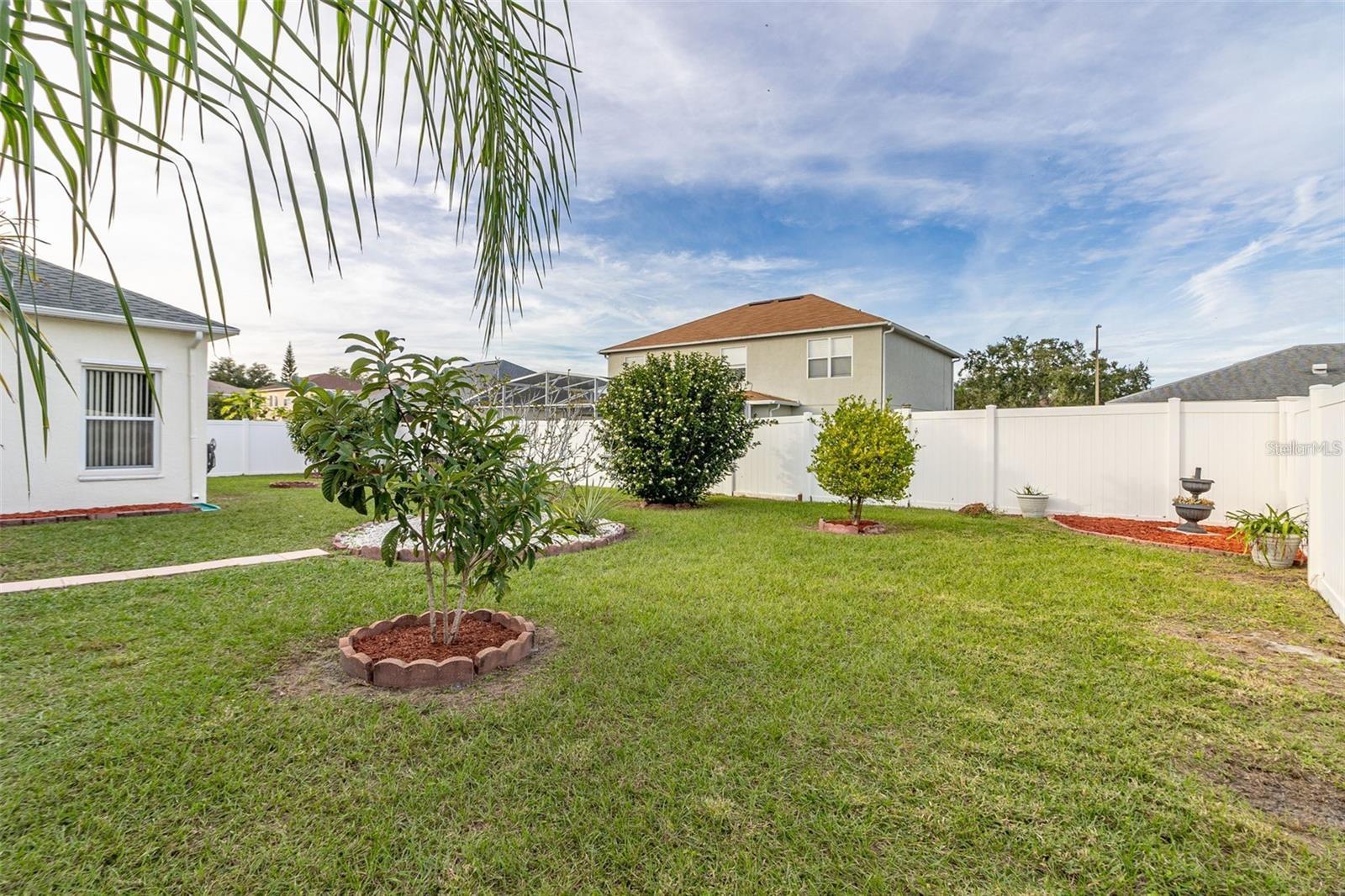 Image 40 of 49 For 411 Tamarind Parke Lane