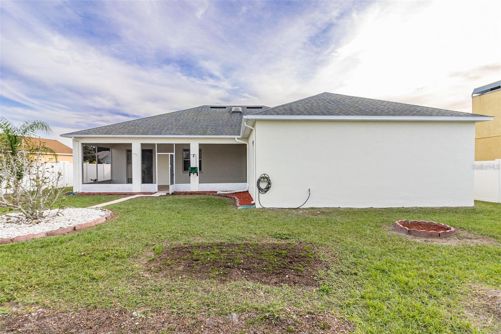 Image 46 of 49 For 411 Tamarind Parke Lane
