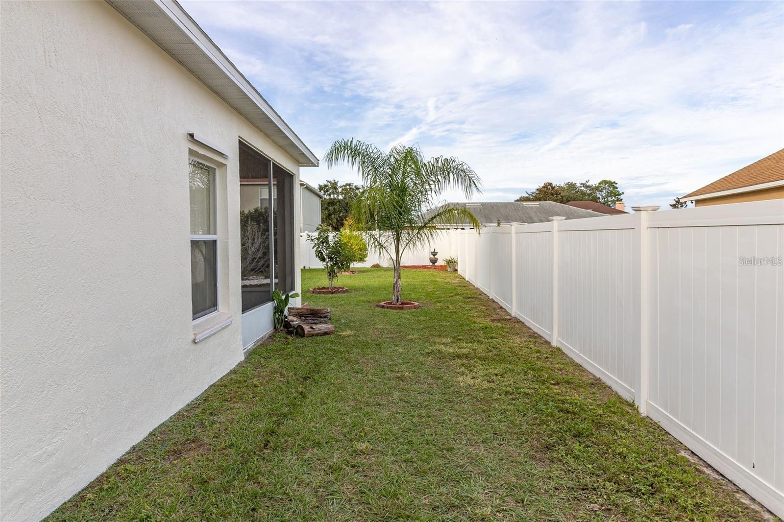 Image 47 of 49 For 411 Tamarind Parke Lane