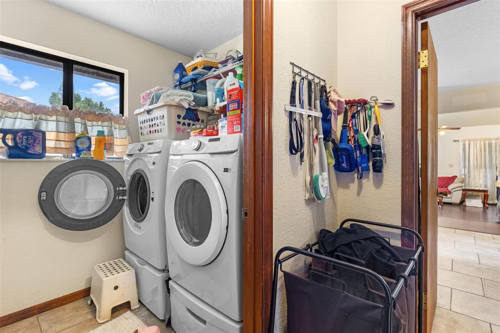 Image 14 of 42 For 27714 Lois Drive