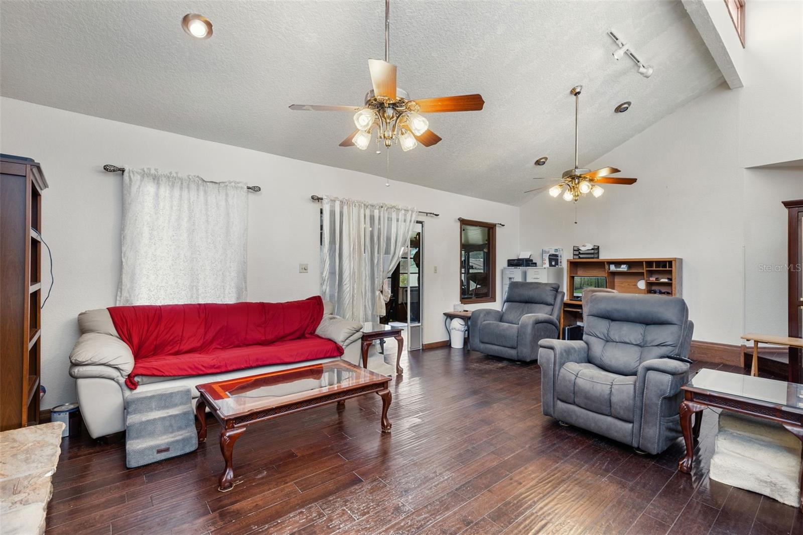 Image 18 of 42 For 27714 Lois Drive