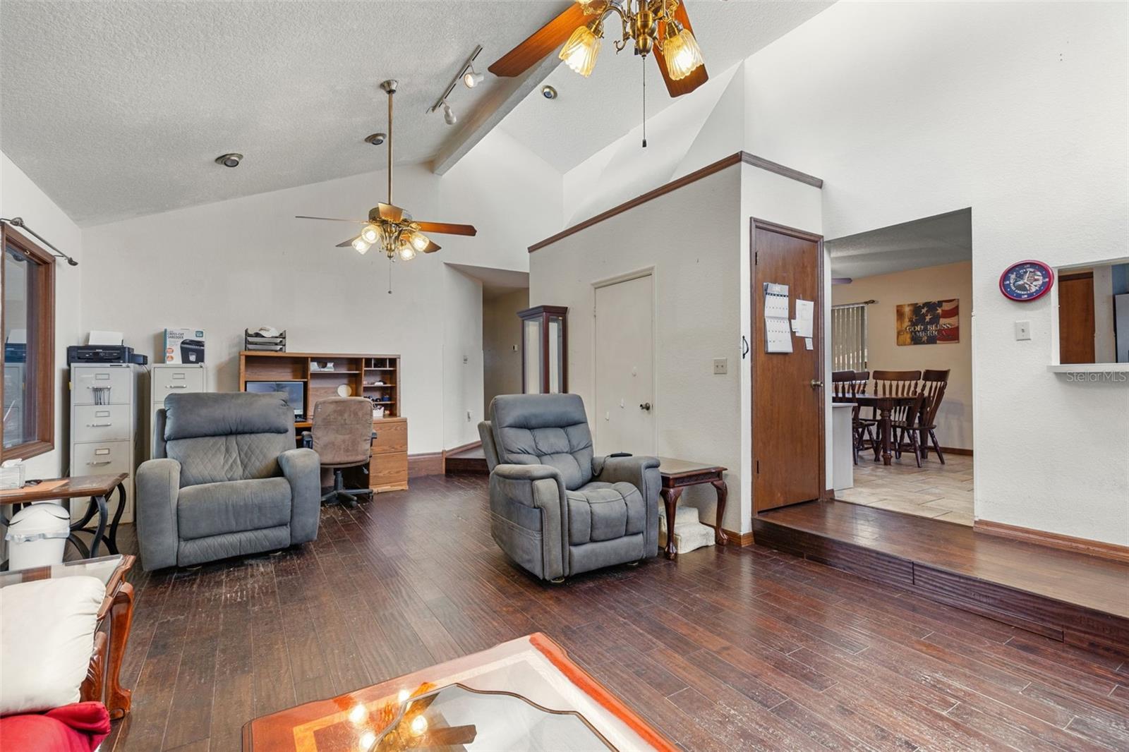 Image 20 of 42 For 27714 Lois Drive