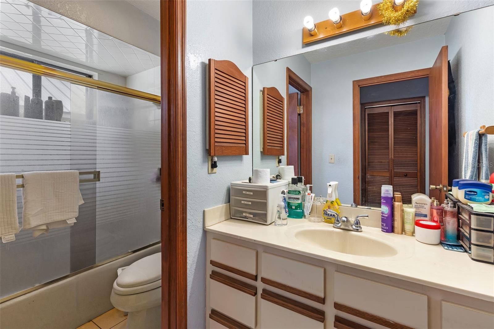 Image 23 of 42 For 27714 Lois Drive