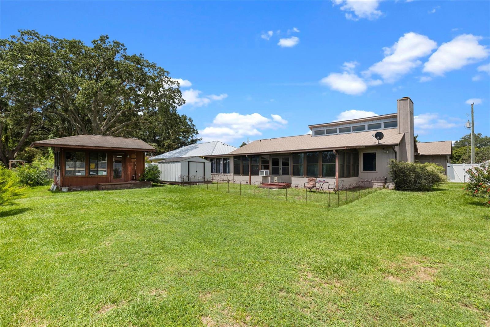 Image 8 of 42 For 27714 Lois Drive