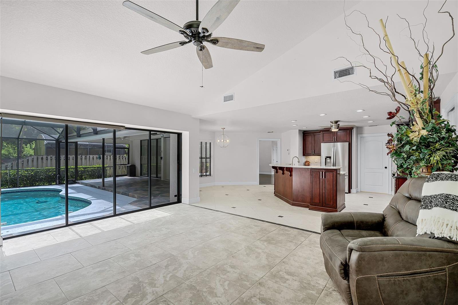 Image 14 of 41 For 2608 Westminster Terrace