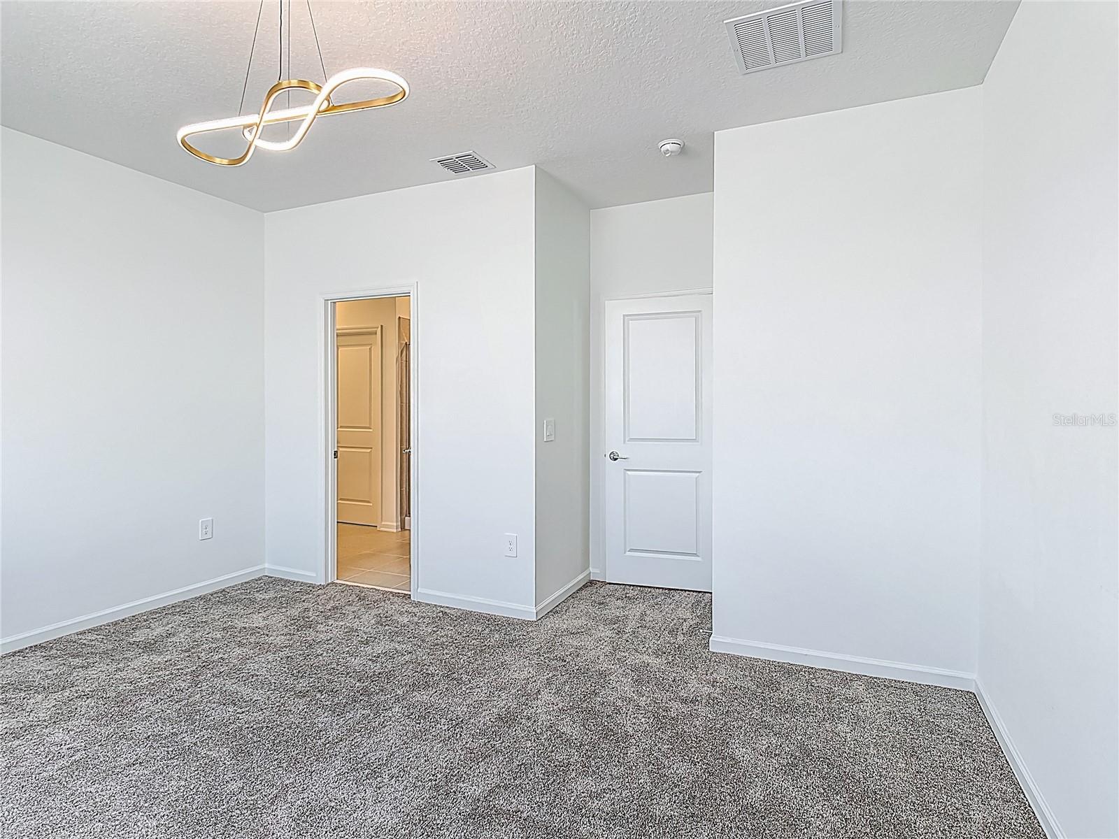 Image 17 of 45 For 1832 Bright Sky Drive