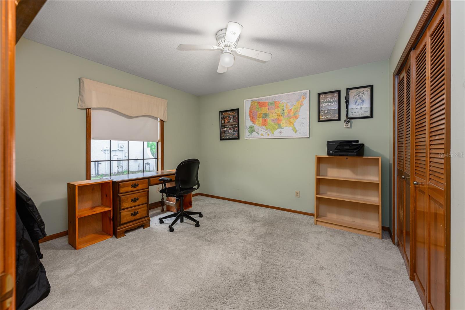 Image 16 of 33 For 985 Willow Run Lane