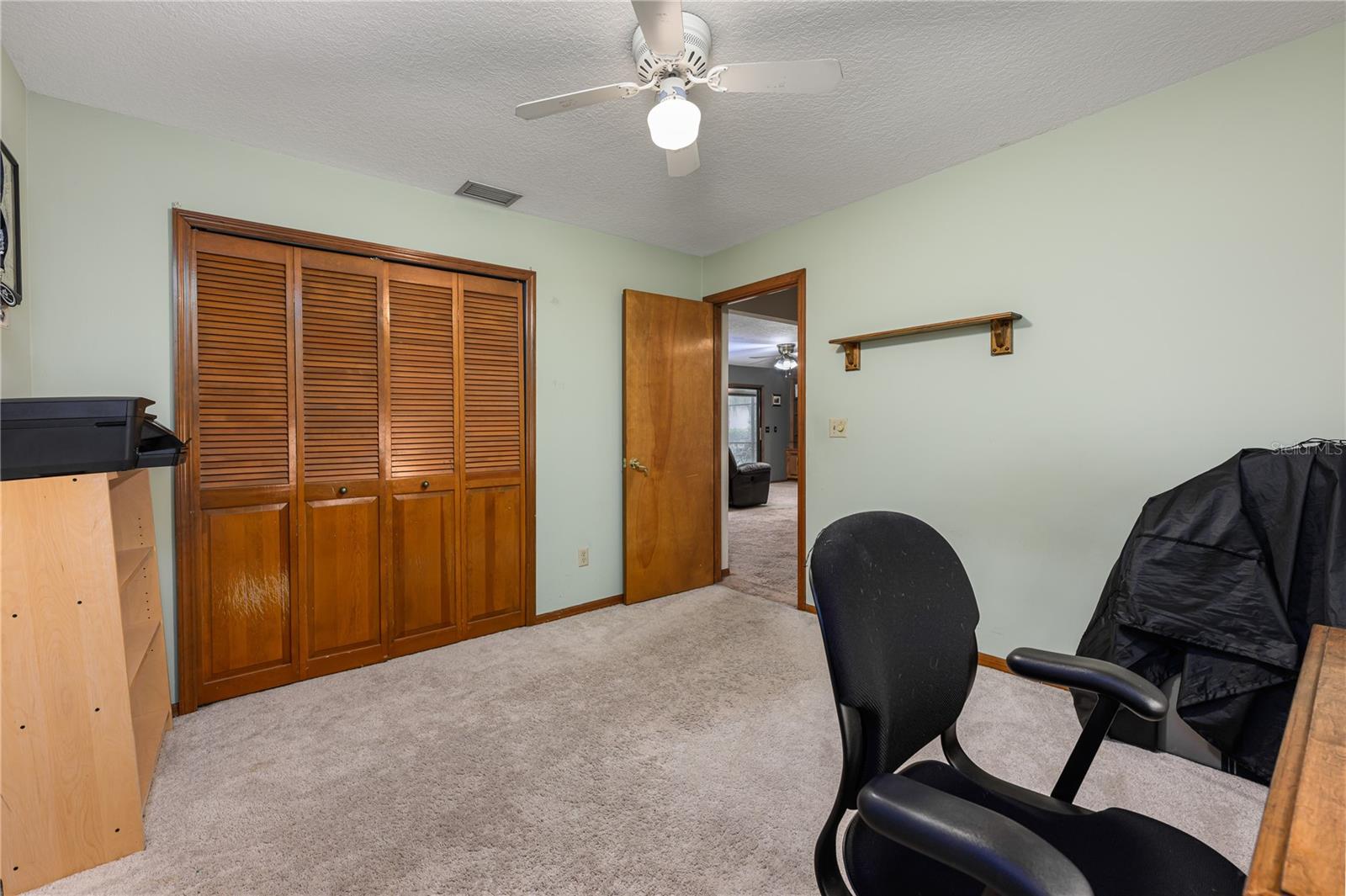 Image 17 of 33 For 985 Willow Run Lane