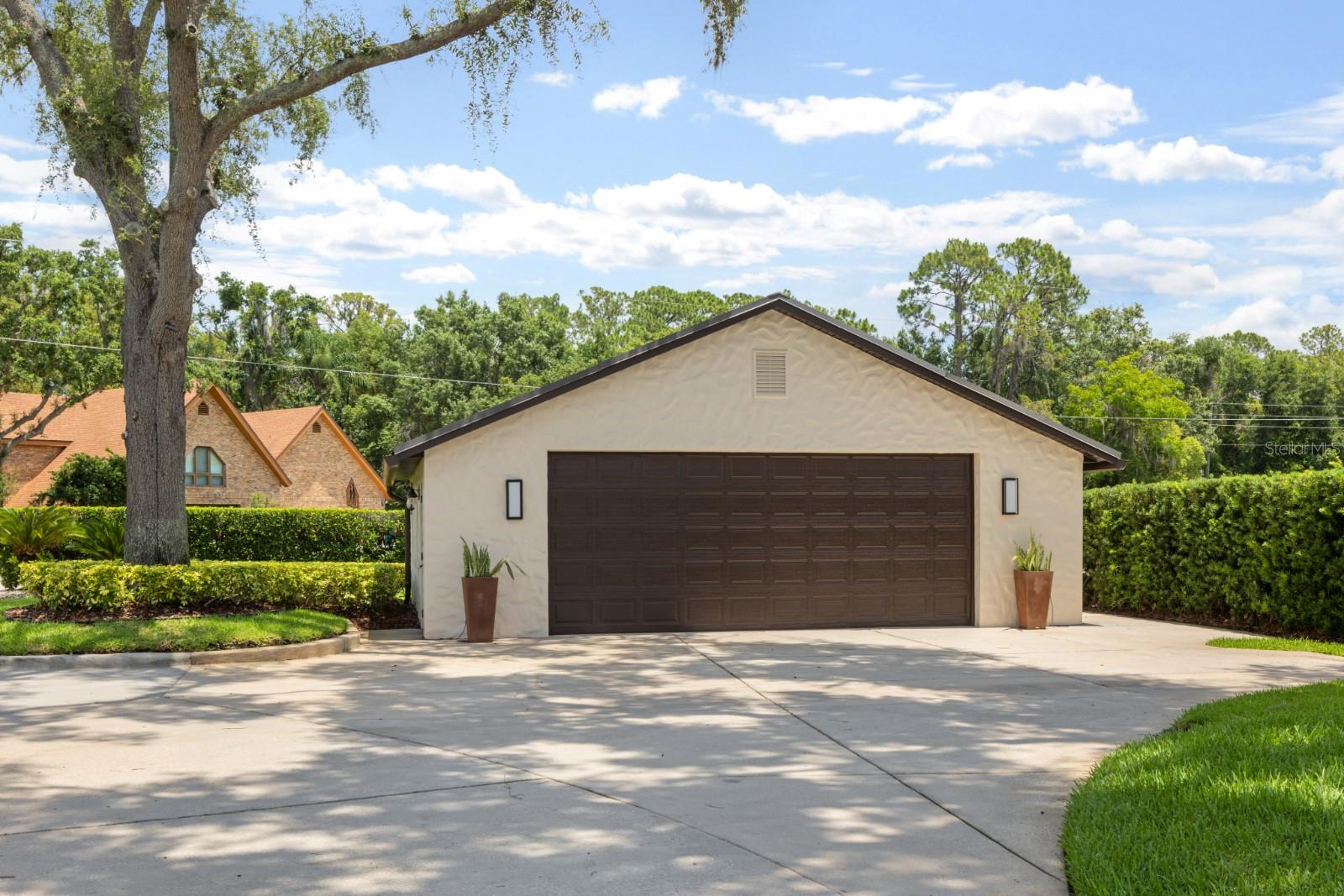 Image 27 of 41 For 11018 Lake Butler Boulevard